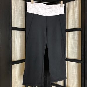 Lululemon cropped leggings 6